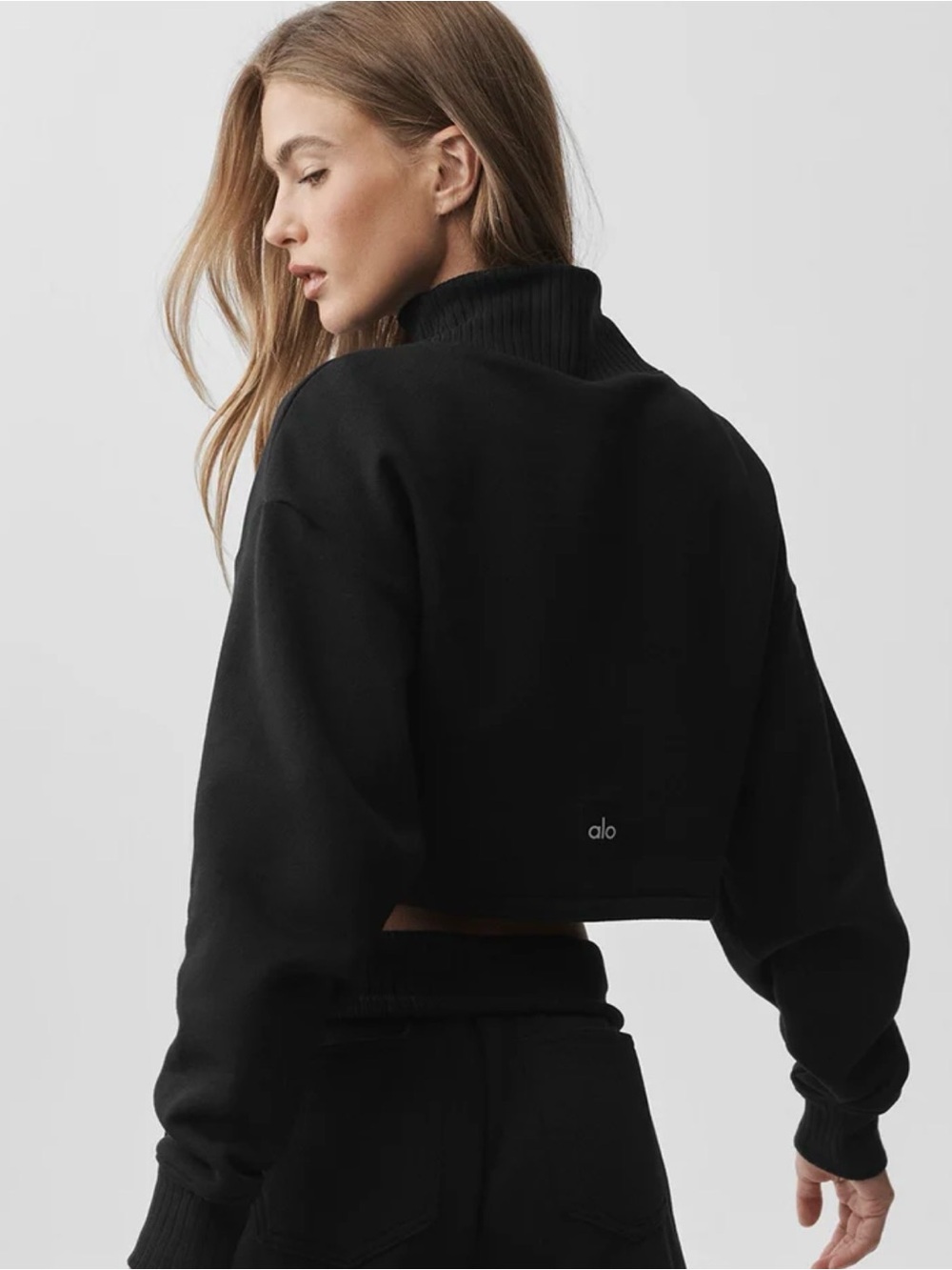 alo Cropped Turtleneck Sweatshirt in Black Like New